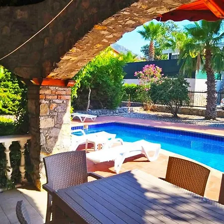 Sunrise Villa *